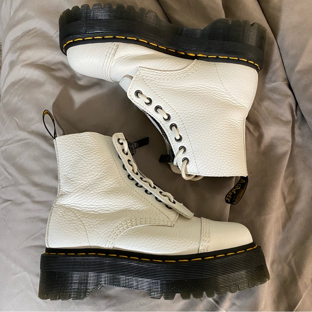 Doc Marten White Sinclair